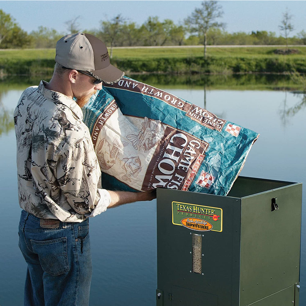 Directional Fish Feeder 70lb-Battery-2W Solar Panel-Dock Legs